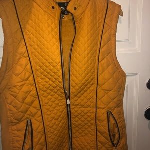 Mustard warm vest
